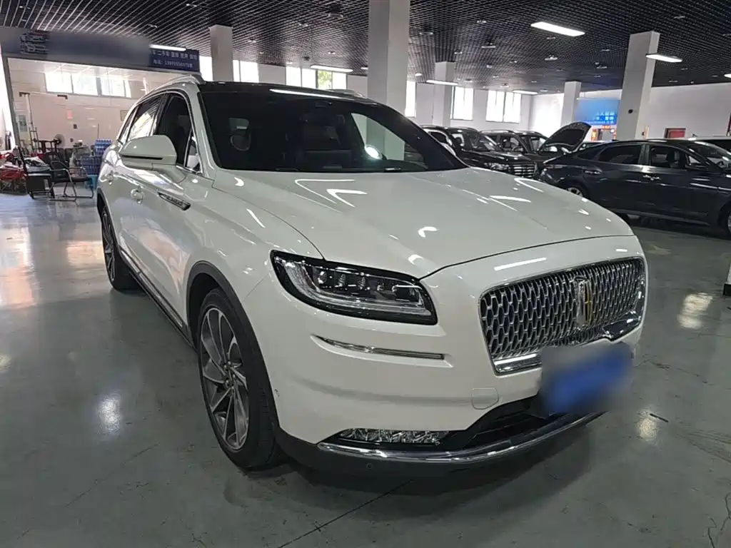 Lincoln Nautilus — миниатюра 4
