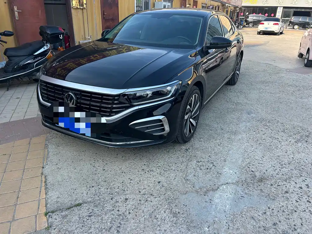 Volkswagen Passat 2024