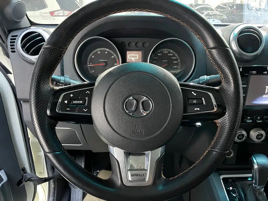 BAIC BJ40 2017 40L 2.3T AT Champion