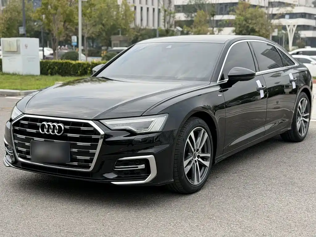 奥迪A6L 2024款 40 TFSI 豪华动感型 2023