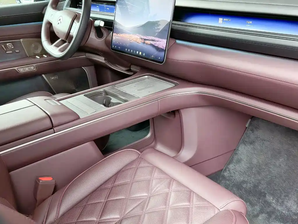 NIO ES8 — миниатюра 12