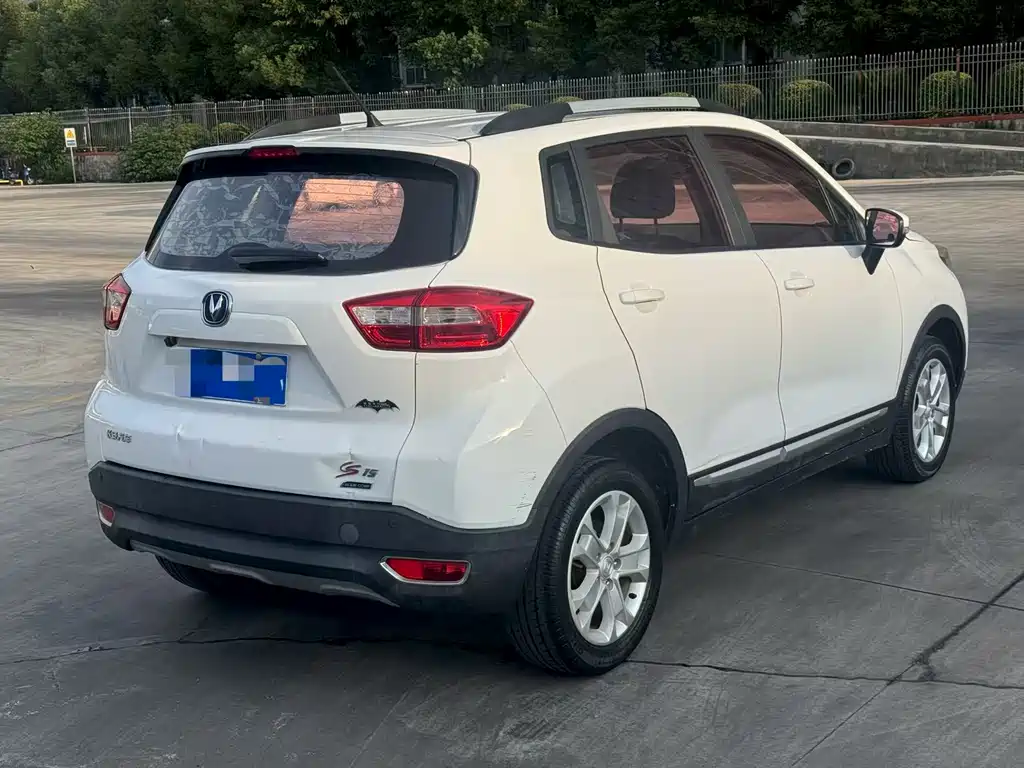 Changan CS15 — миниатюра 9