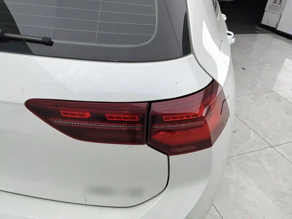 Volkswagen Golf — миниатюра 8