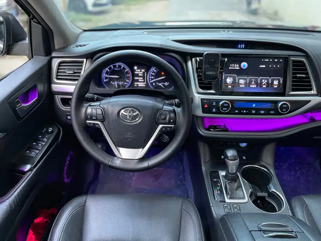 Toyota Highlander — миниатюра 10