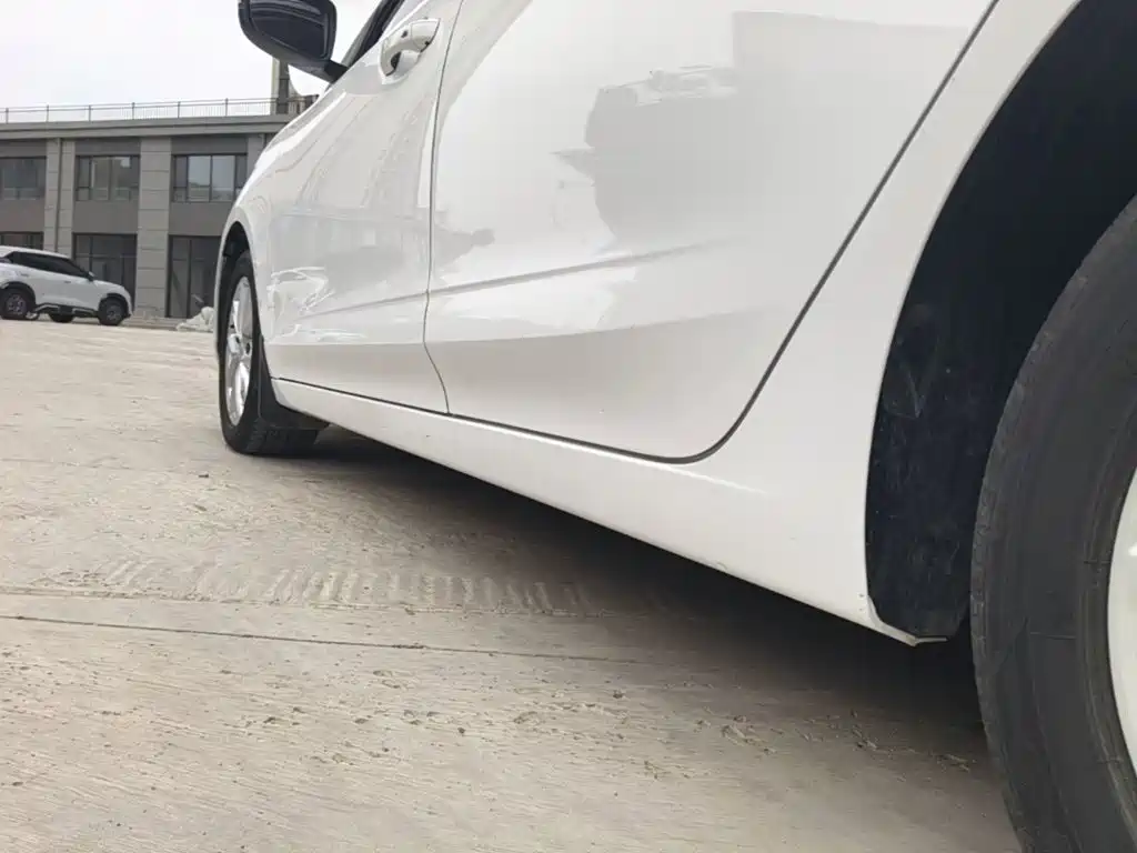 Roewe i5 — миниатюра 22