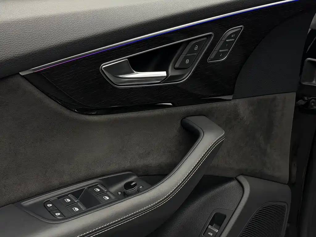 Audi Q8 — миниатюра 20