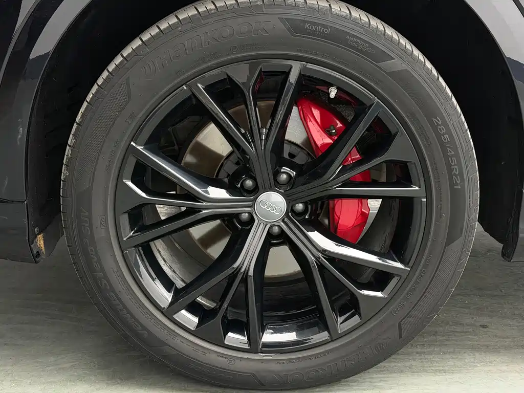 Audi Q8 — миниатюра 27