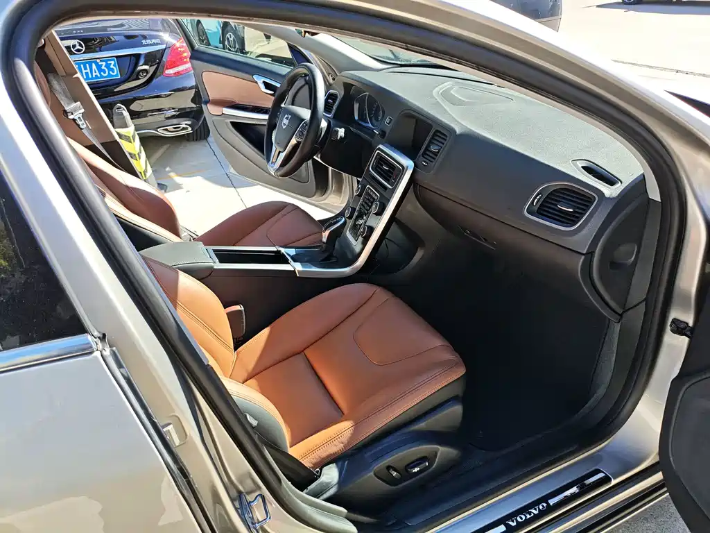 Volvo S60 — миниатюра 14