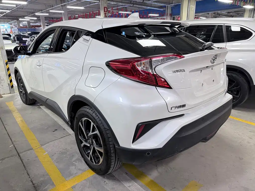 Toyota C-HR — миниатюра 16