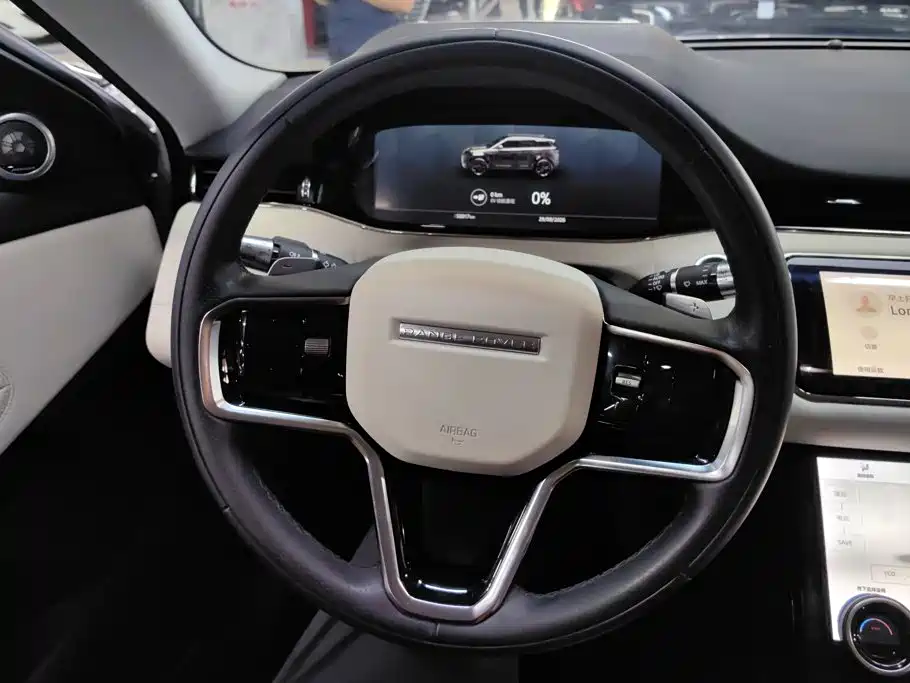Land Rover Evoque PHEV — миниатюра 15
