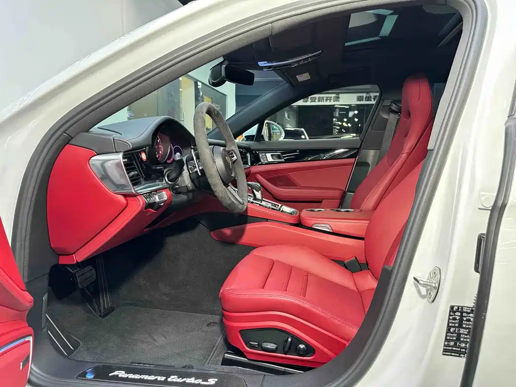 Porsche Panamera — миниатюра 5