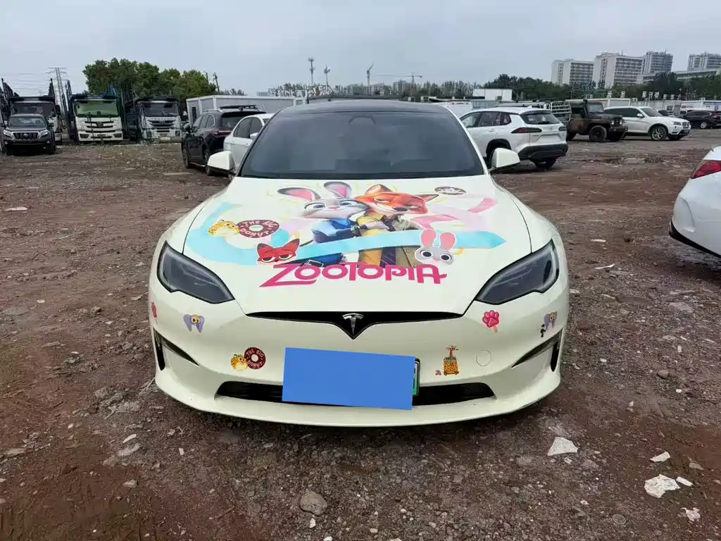 Tesla Model S — миниатюра 2