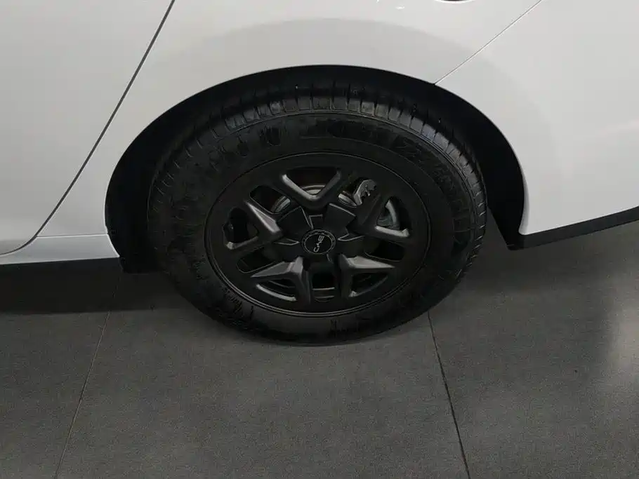 BYD Seal 05 DM-i — миниатюра 6