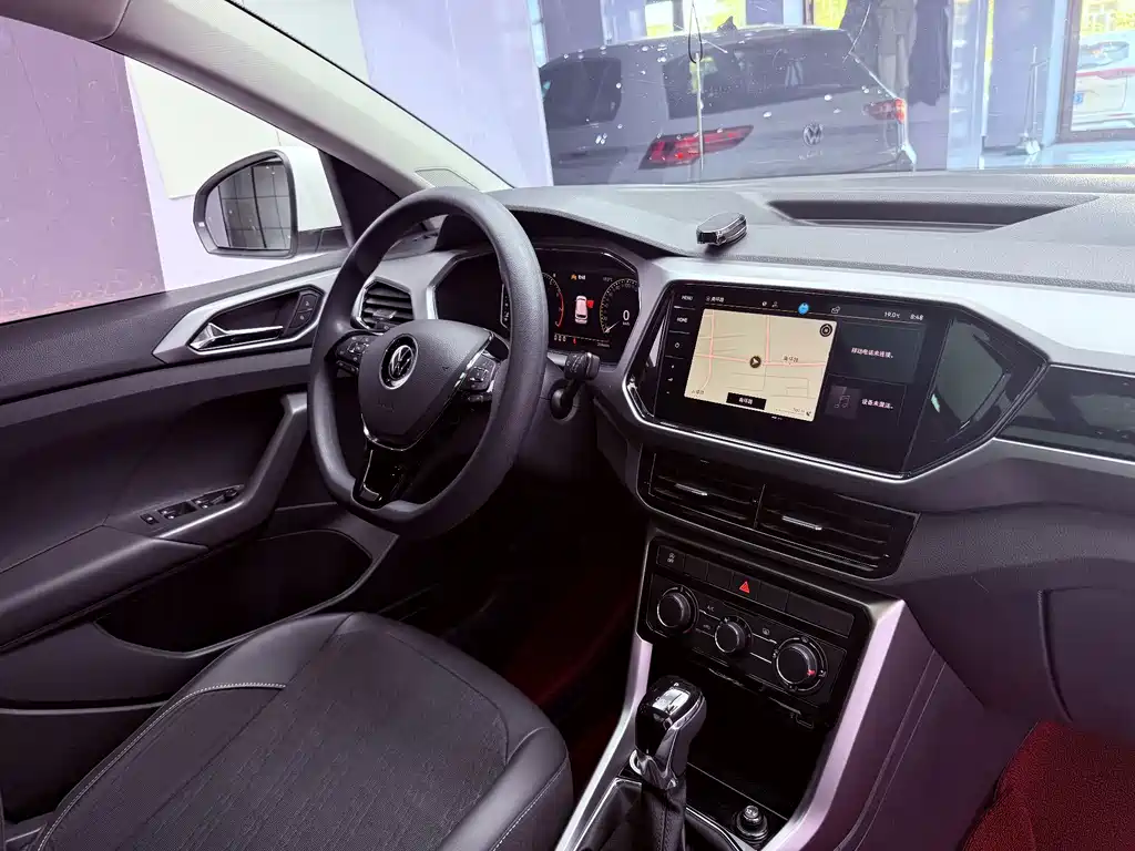 Volkswagen T-Cross — миниатюра 19