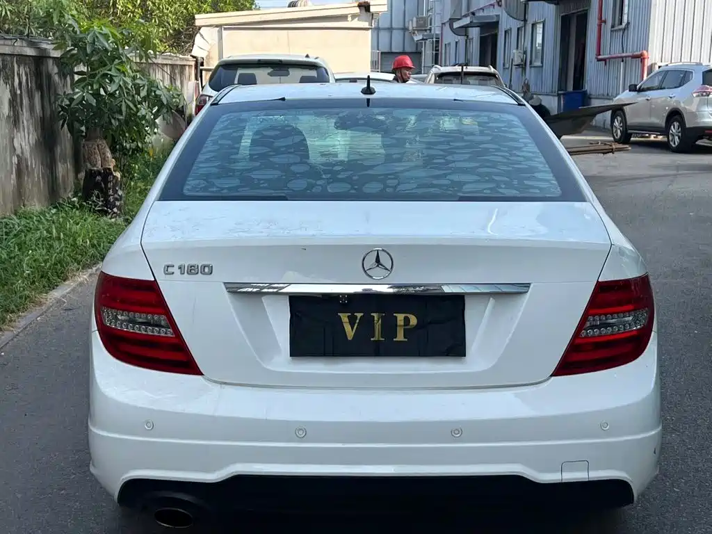 Mercedes-Benz C-Class — миниатюра 8