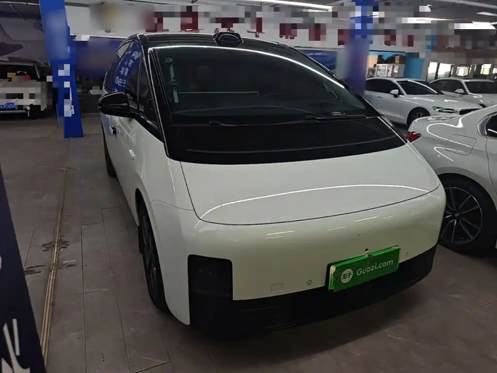 Li Auto Li MEGA — миниатюра 4