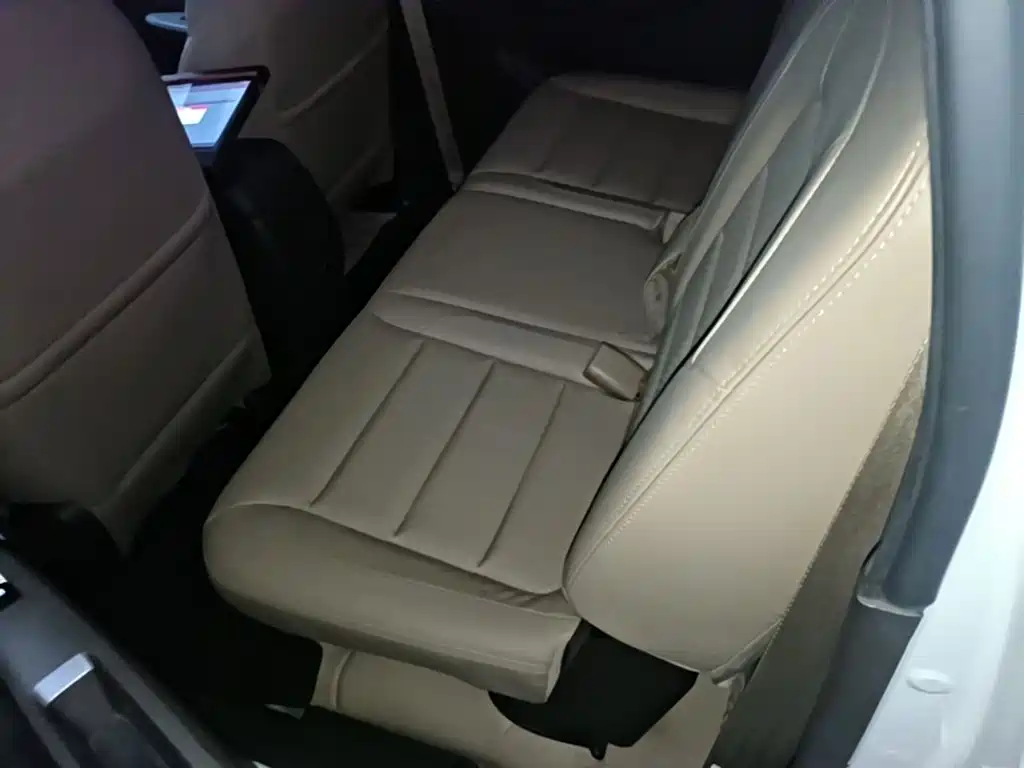 Wuling Hongguang — миниатюра 17