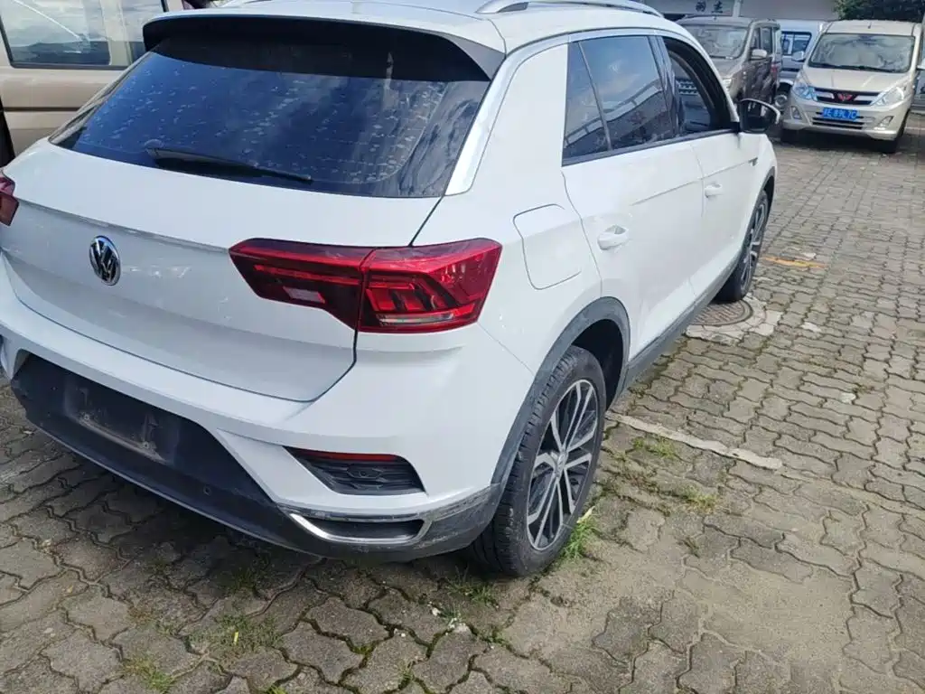 Volkswagen T-Roc — миниатюра 8