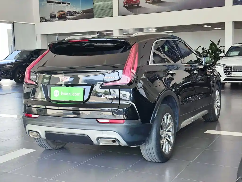 Cadillac XT4 — миниатюра 7