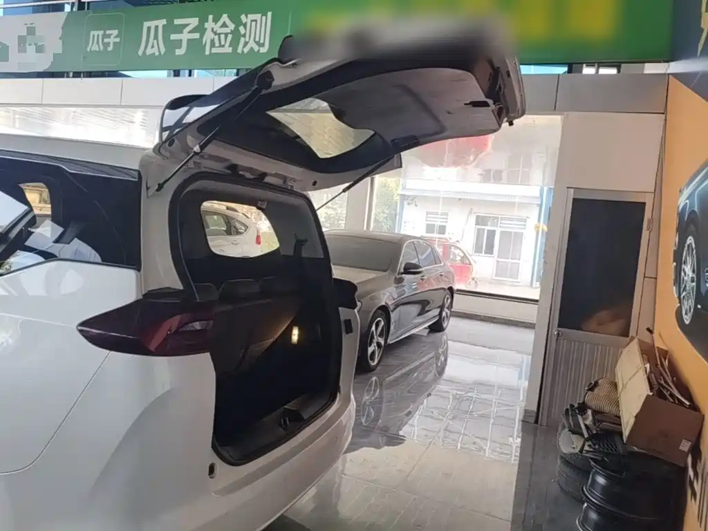 GAC Motor Trumpchi M6 — миниатюра 19