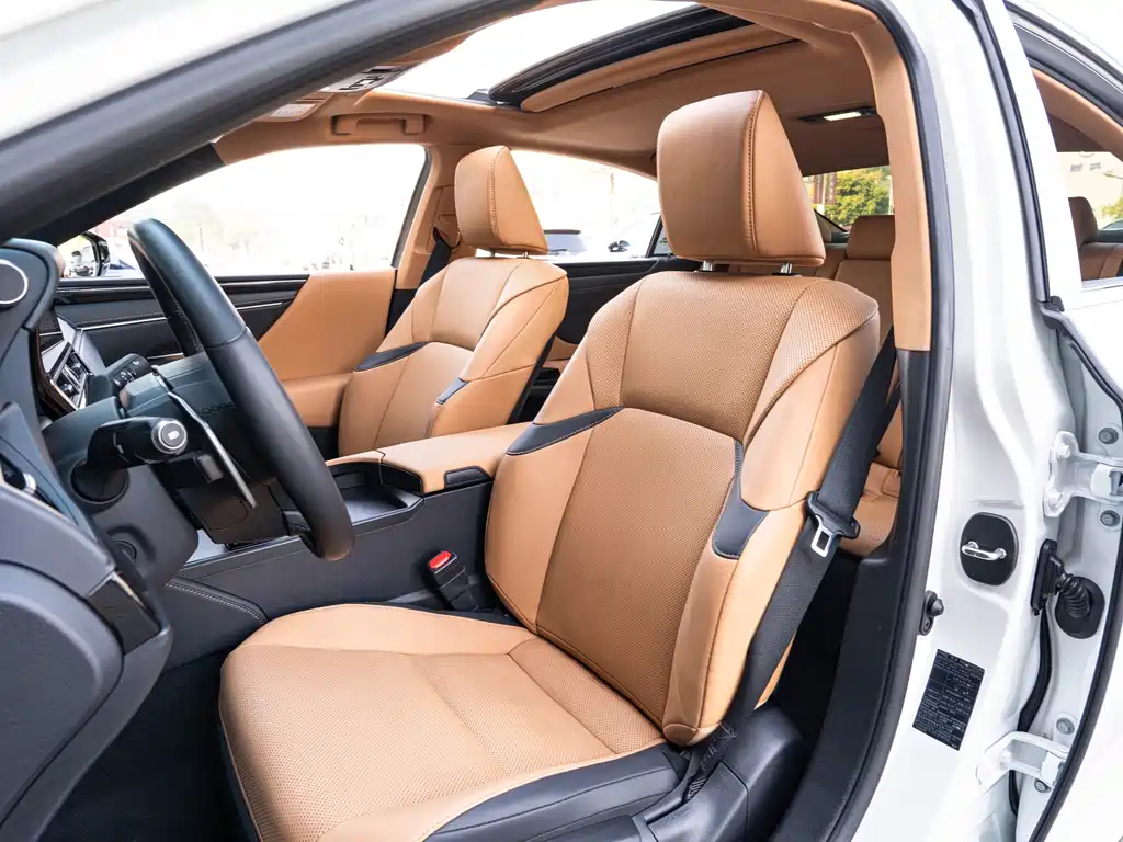 Lexus ES — миниатюра 11