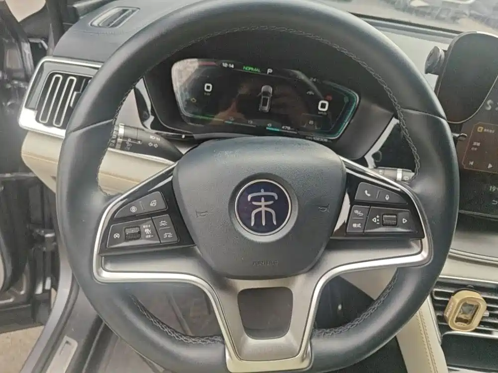 BYD PLUS New Energy — миниатюра 13