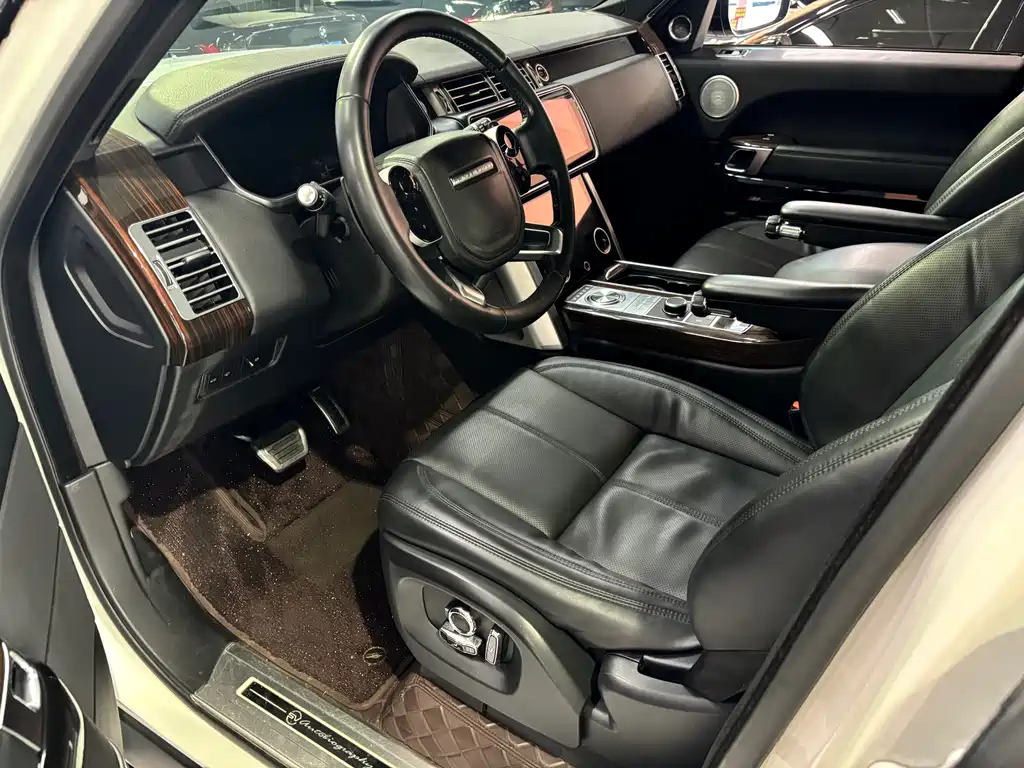 Land Rover Range Rover — миниатюра 4