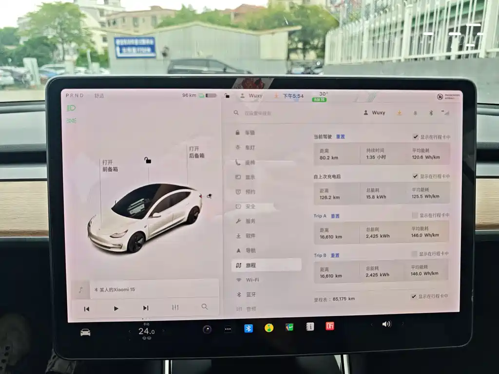 Tesla Model 3 — миниатюра 8