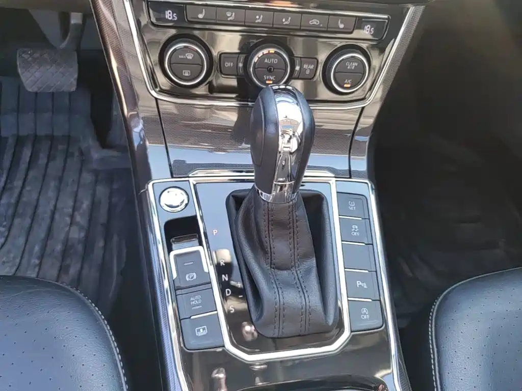Volkswagen Passat — миниатюра 14