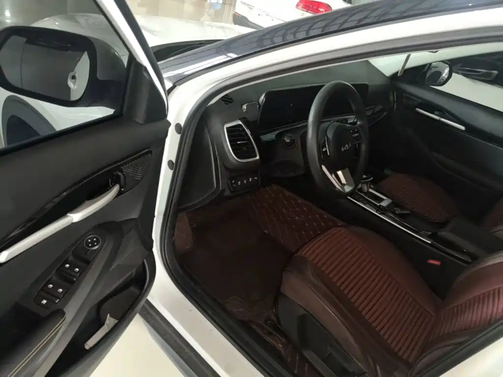 Kia Seltos — миниатюра 16
