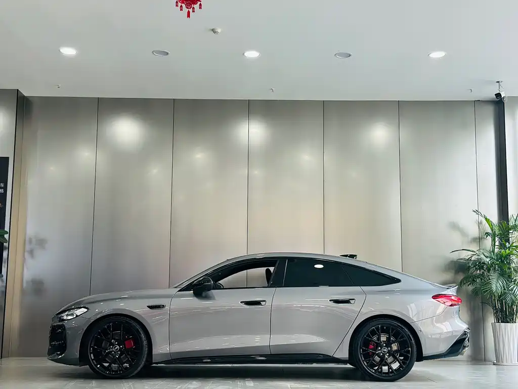 Audi A5L Sportback — миниатюра 9
