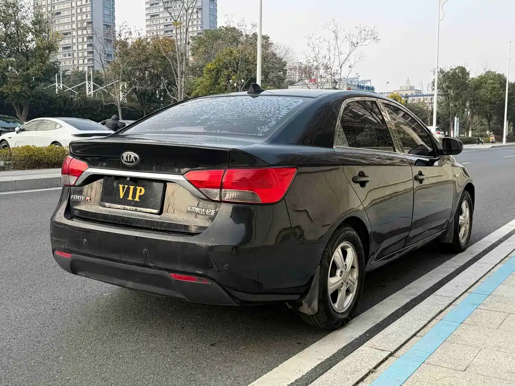 Kia Forte — миниатюра 5