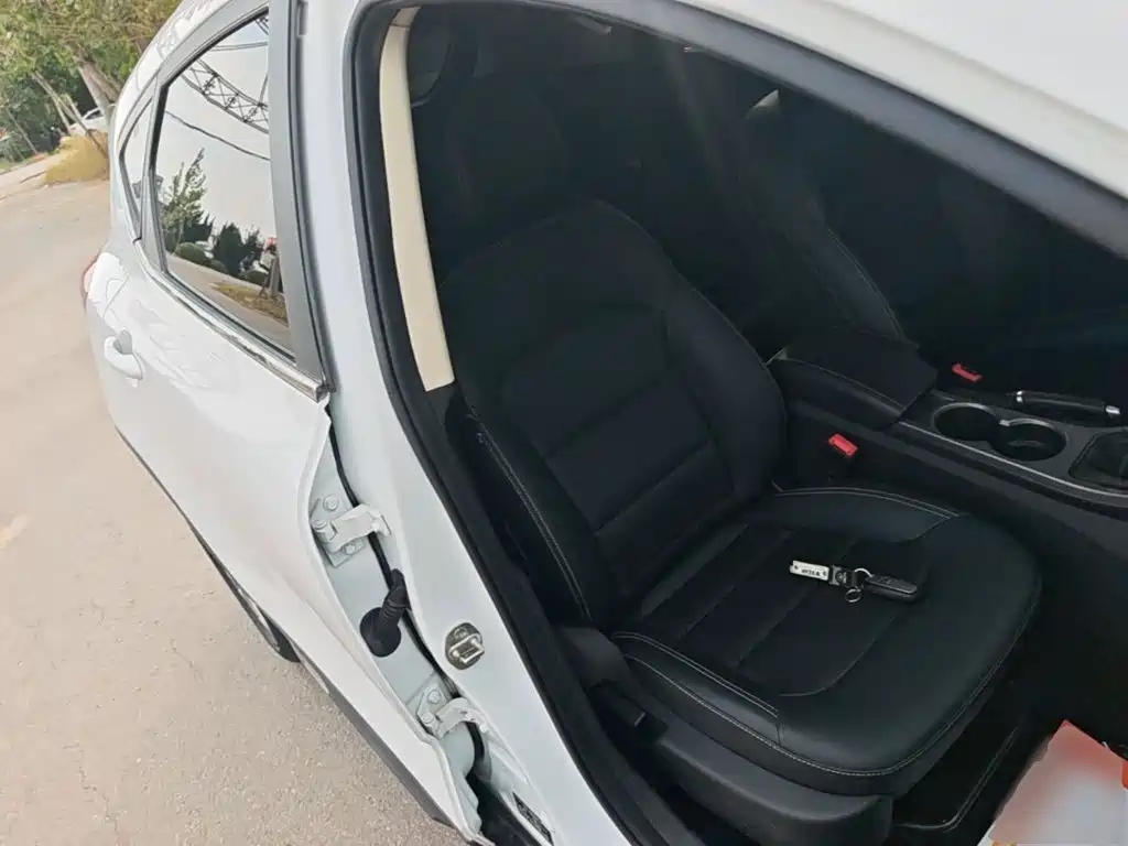 Geely Emgrand GS — миниатюра 25
