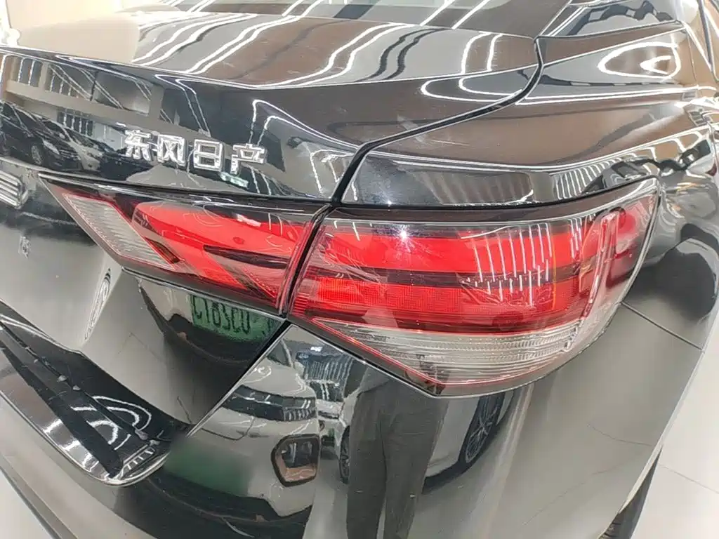 Nissan Sylphy — миниатюра 8
