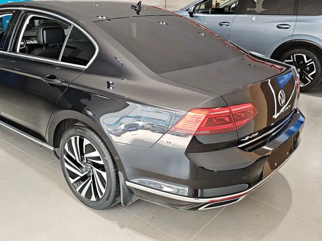 Volkswagen 迈腾 PHEV — миниатюра 3