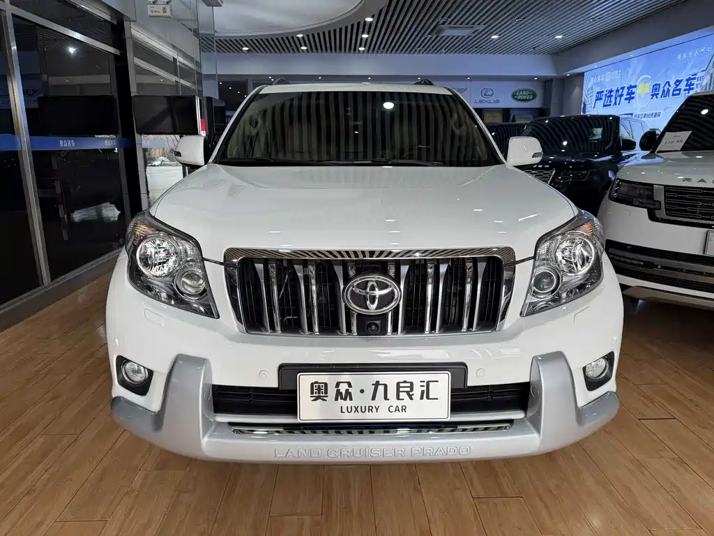 Toyota Land Cruiser Prado 2010 4.0L AT VX NAVI