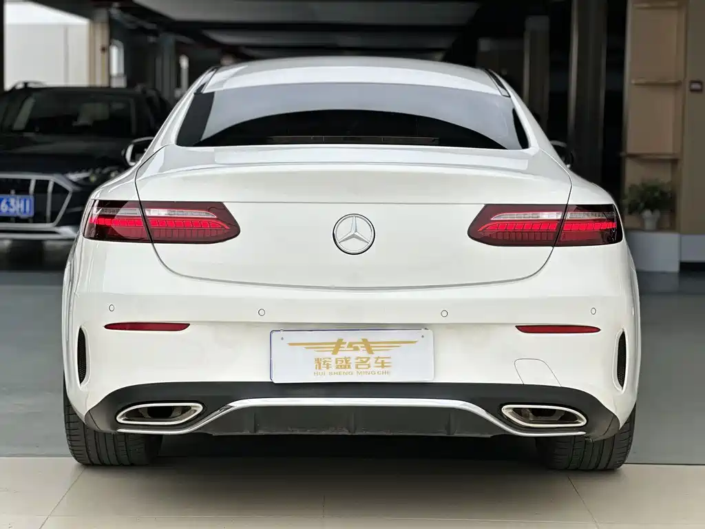 Mercedes-Benz E-Class (Import) — миниатюра 4