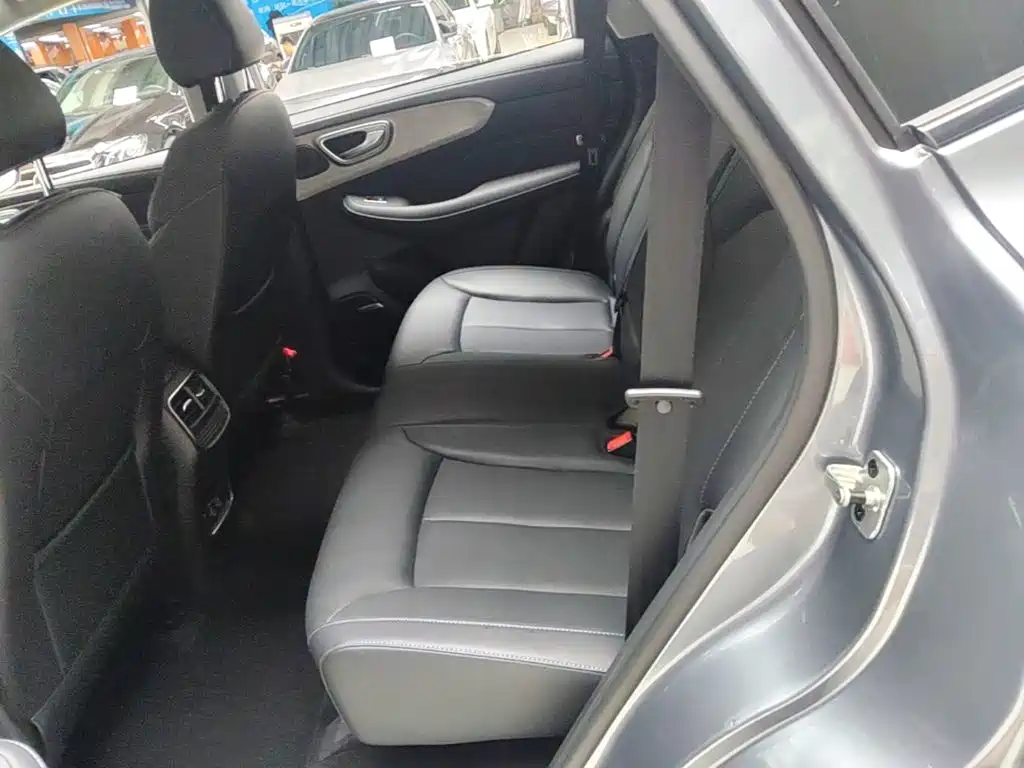 Roewe RX5 New Energy — миниатюра 17