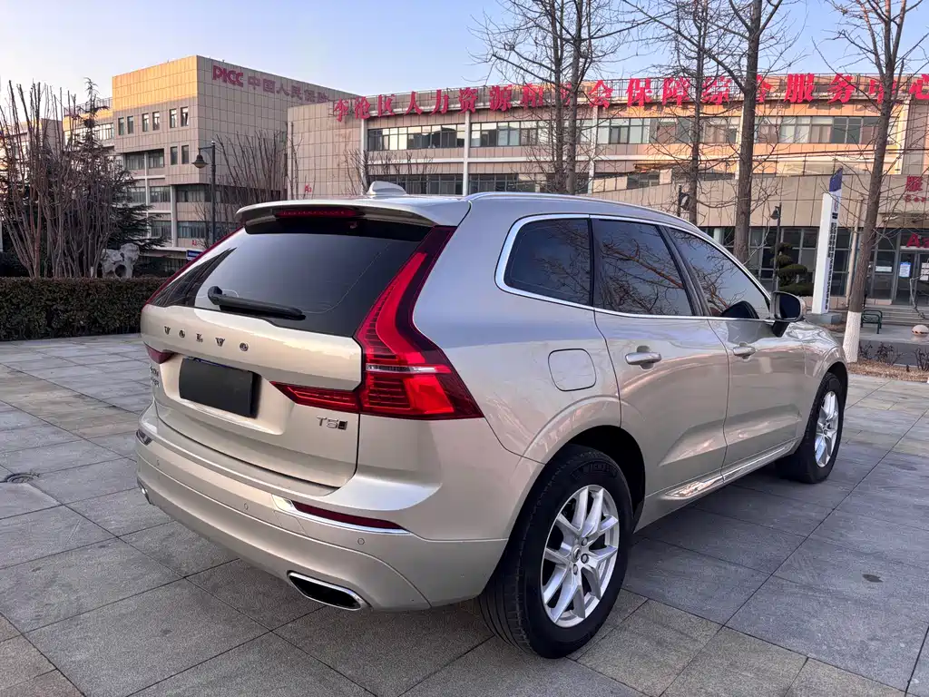 Volvo XC60 2021 T5 Luxury