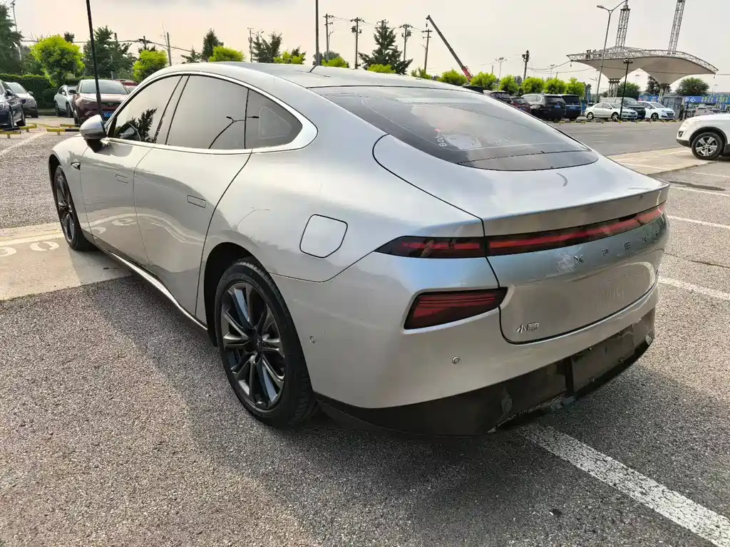 XPeng P7 — миниатюра 6