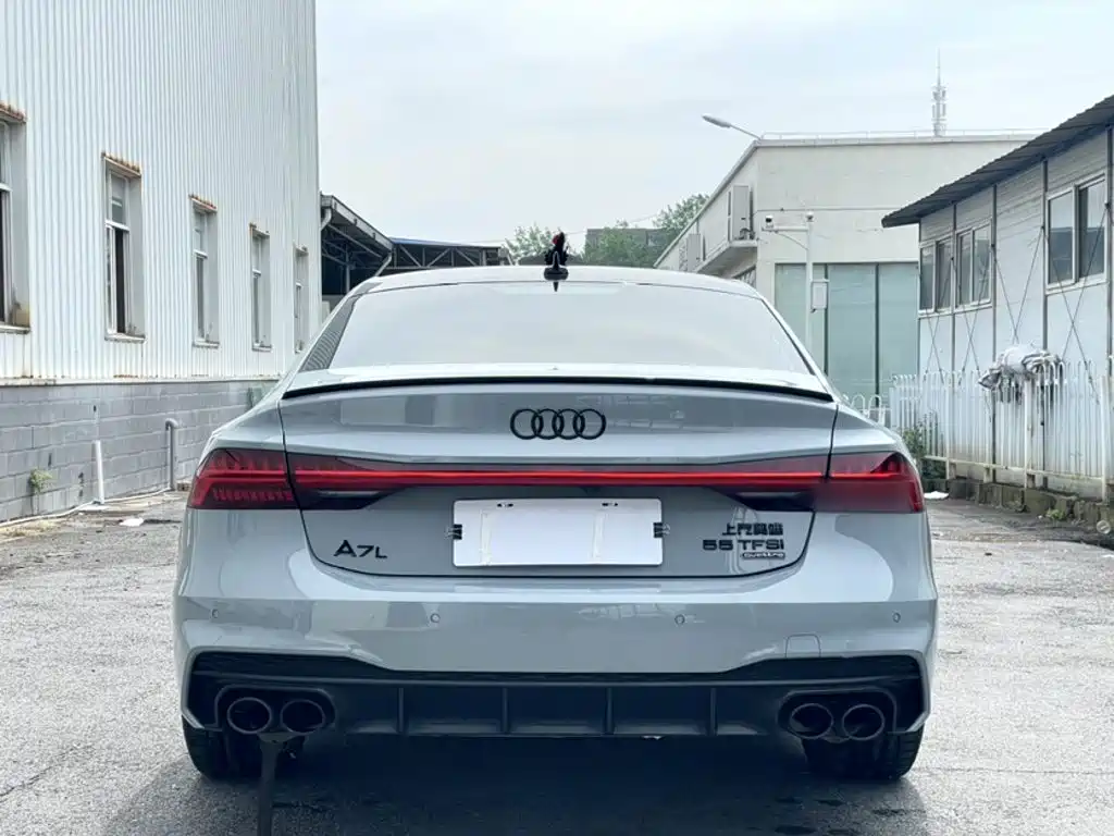 Audi A7L — миниатюра 12