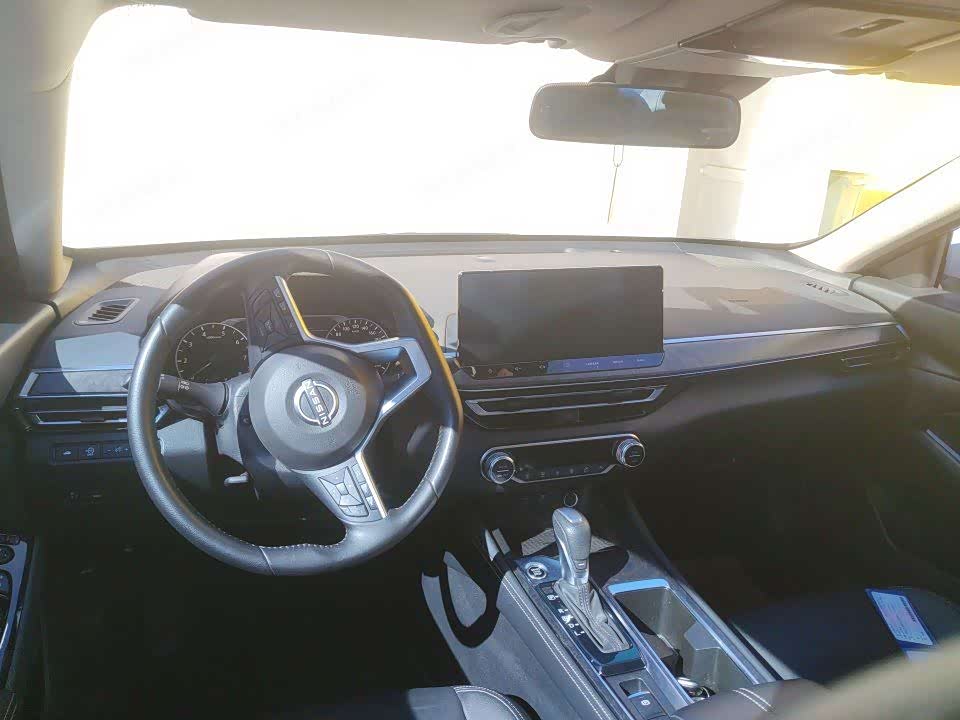 Nissan Teana 2.0 л 2024 г. Белый, пробег 41000 км