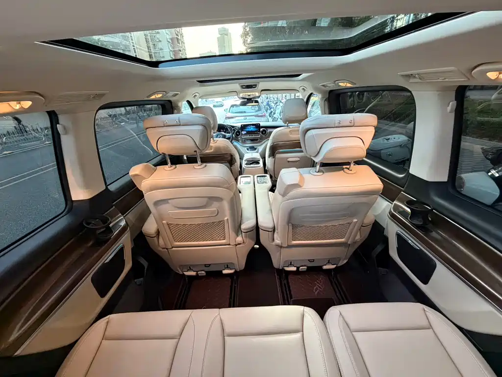 MERCEDES-BENZ V CLASS