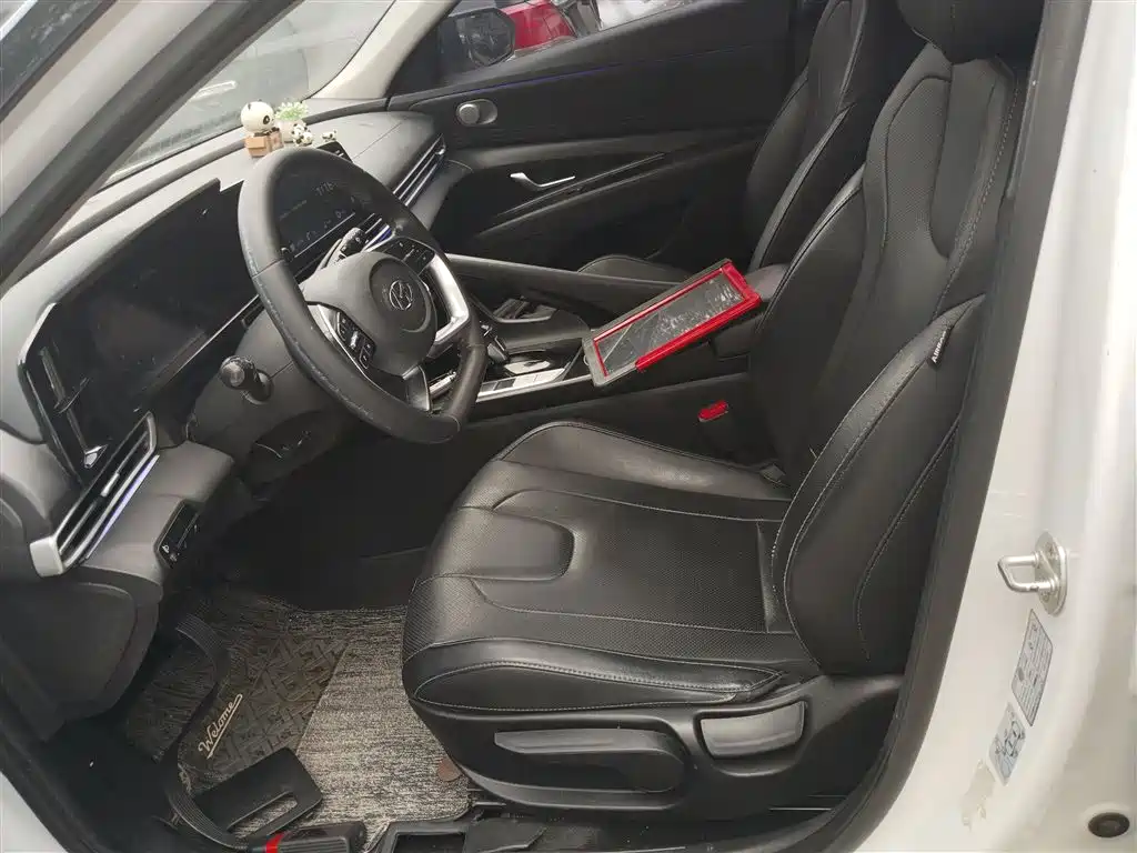 Hyundai Elantra 2021 1.5L CVT GLX Elite
