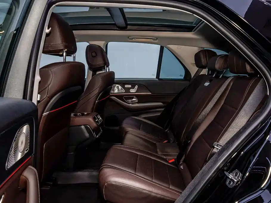 Mercedes-Benz GLE (Import) — миниатюра 10