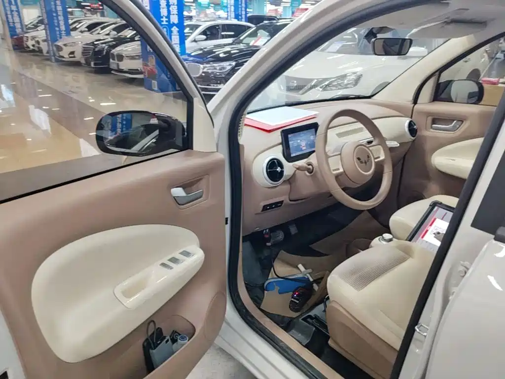Wuling MINIEV — миниатюра 16