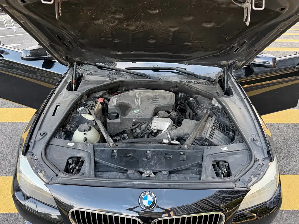 BMW 5 Series — миниатюра 16