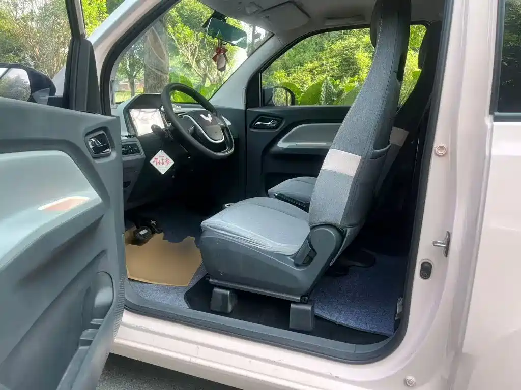 Wuling MINIEV — миниатюра 15