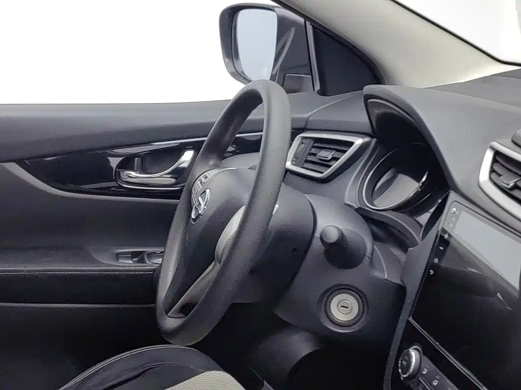 Nissan Qashqai — миниатюра 22