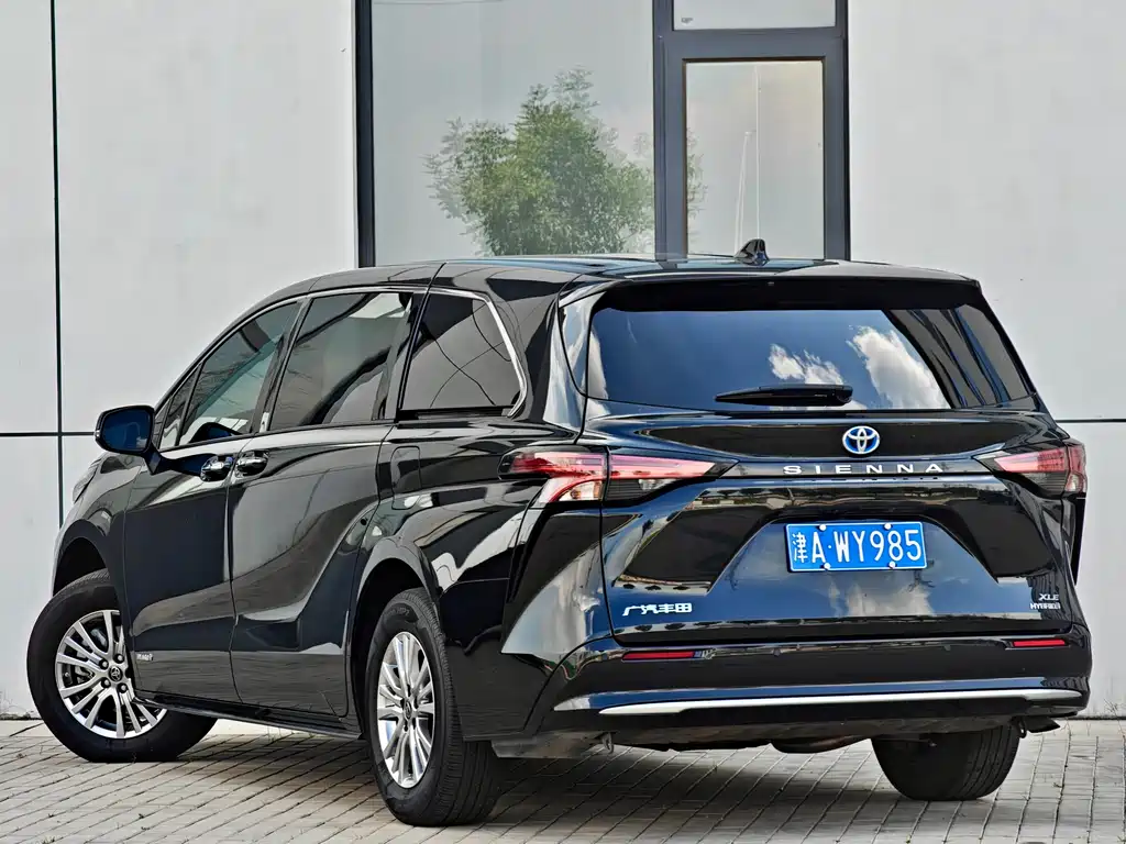 Toyota Sienna 2021 2.5L Luxury